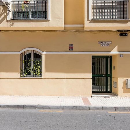 Lovely Victoria Apartament Малага Екстериор снимка